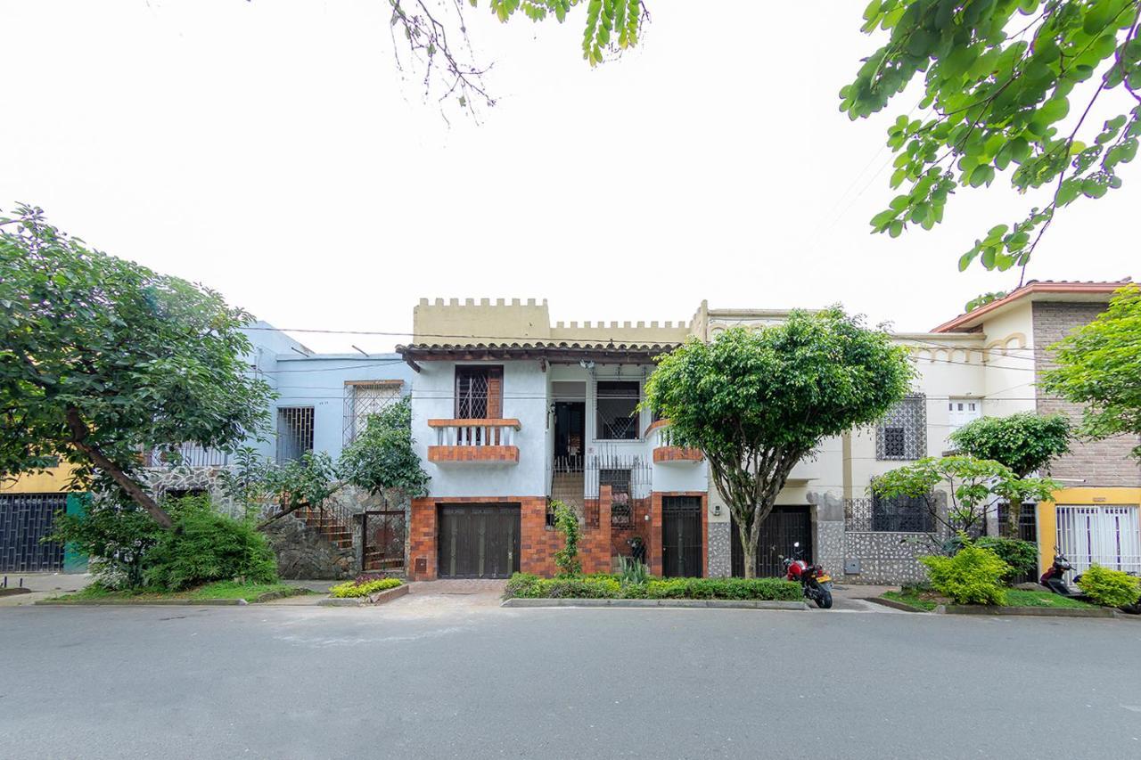 Готель Ayenda Sarayu House Медельїн Екстер'єр фото