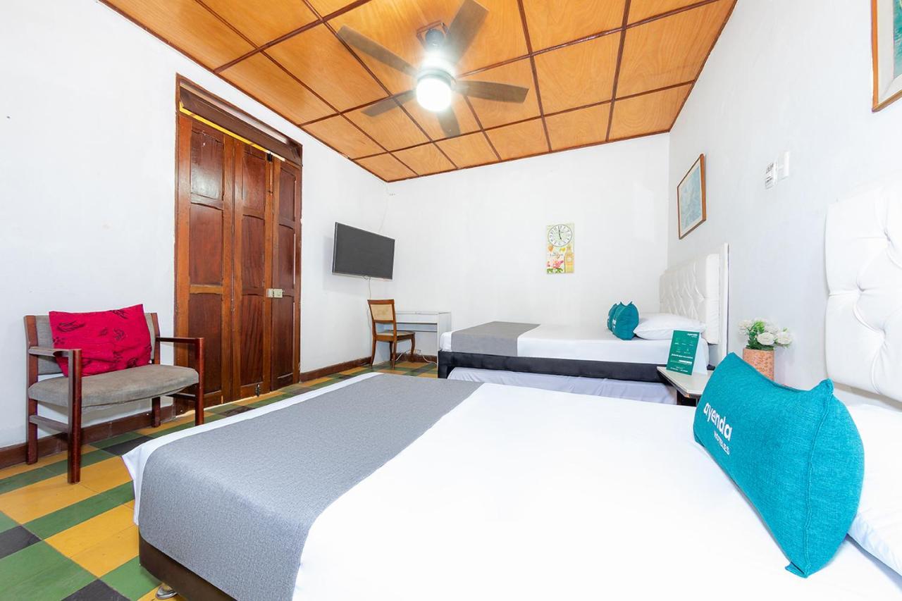 Готель Ayenda Sarayu House Медельїн Екстер'єр фото